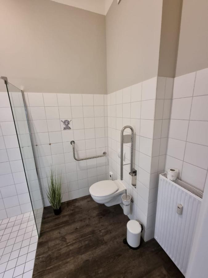 Zum Falschen Fünfziger Apartment